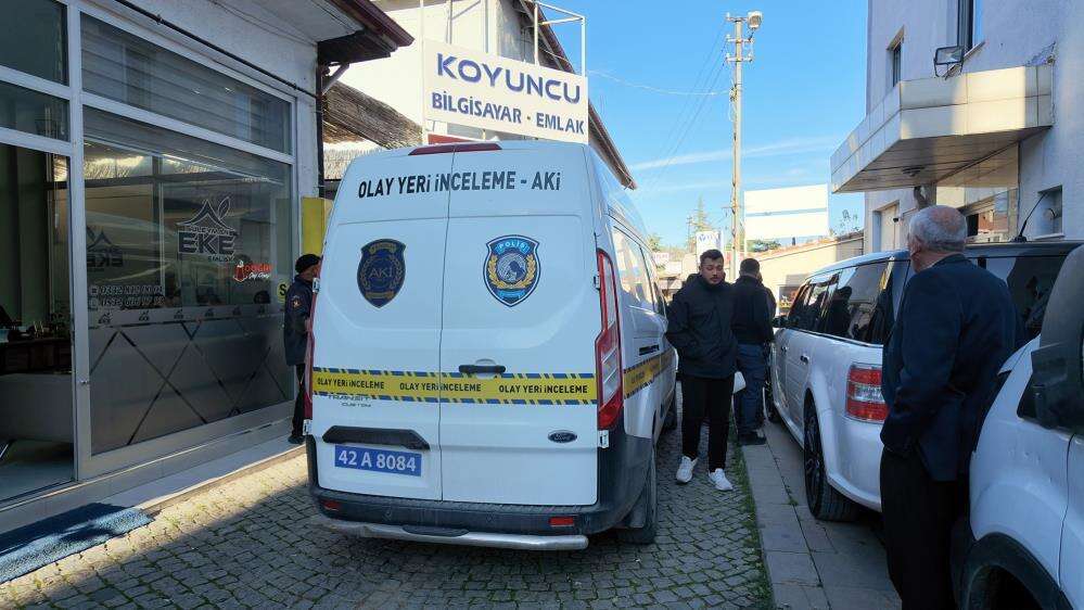 Konya’da yürek yakan veda! Kahvehanede öldürülen İbrahim Aktaş toprağa verildi 14